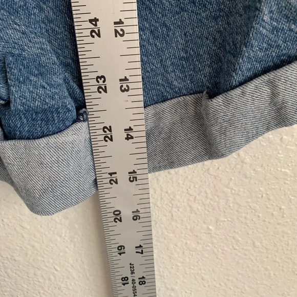 Garage Denim Mom Shorts 80’s Retro Medium Wash Size 25 - Picture 8 of 9